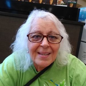 Meet your Posher, Claudine